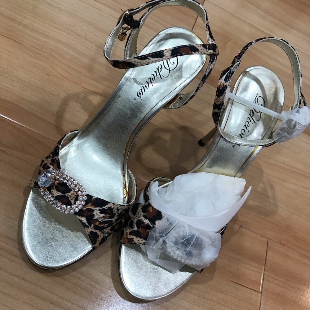 Leopard Strap Heels - Picture 2 of 3